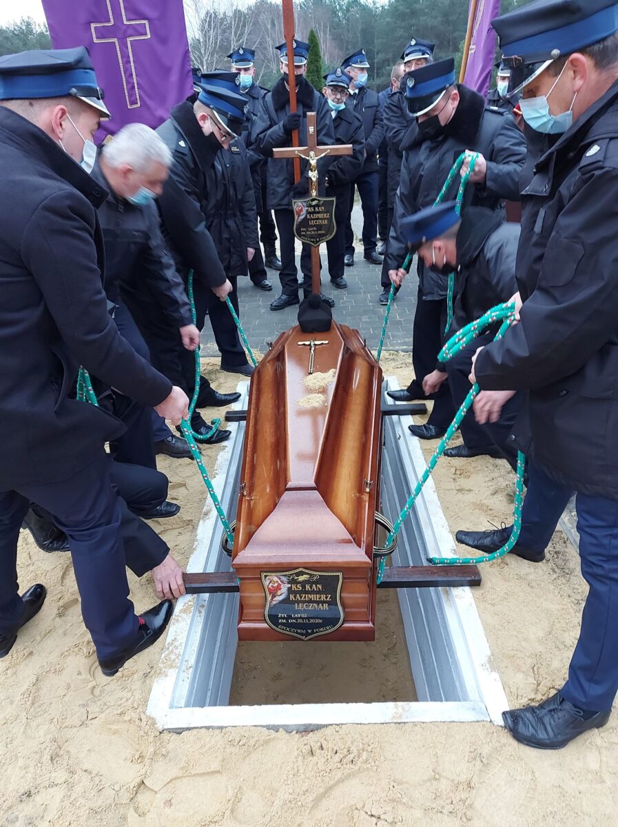 Pogrzeb Śp. ks. kan. Kazimierza Lęcznara