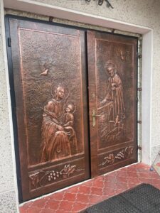 Krzyż znakiem i streszczeniem wiary