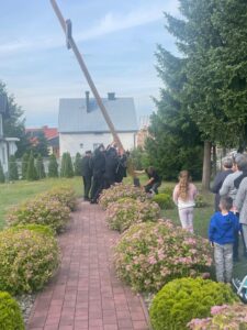 Krzyż znakiem i streszczeniem wiary