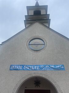 Krzyż znakiem i streszczeniem wiary