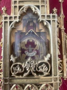 Krzyż znakiem i streszczeniem wiary